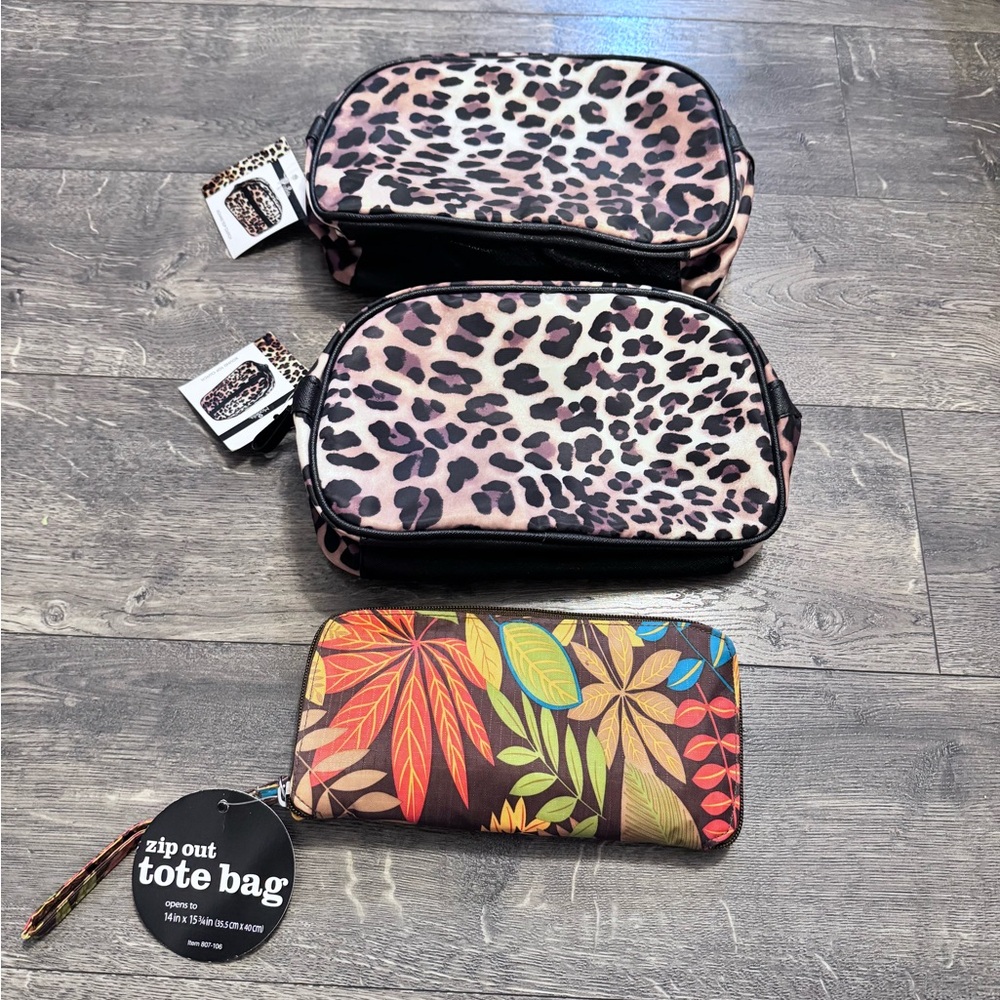 Set of 2 Makeup Bags and 1β Tote Bag NWT